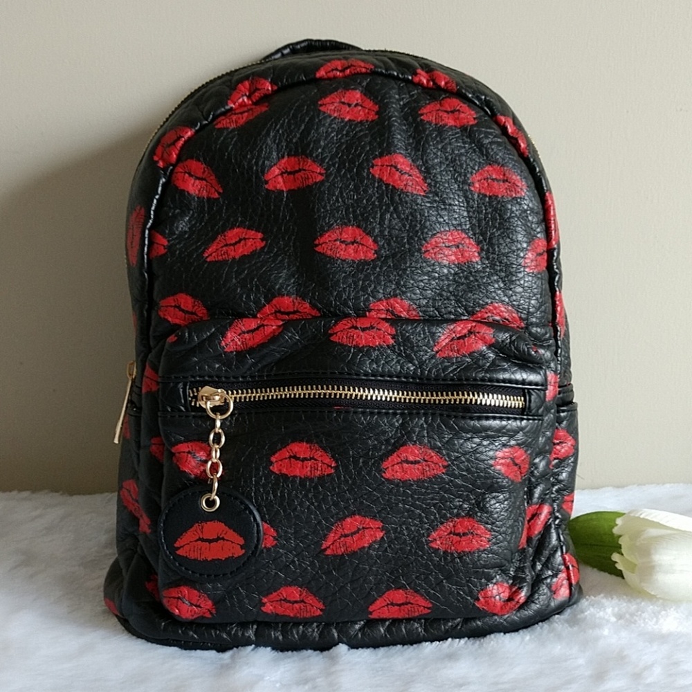 ❌🌺BEAUTIFUL LIKE DREAMS BACKPACK.nwt - Picture 1 of 7